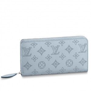 Louis Vuitton Zippy Wallet in Blue Mahina Leather M67410